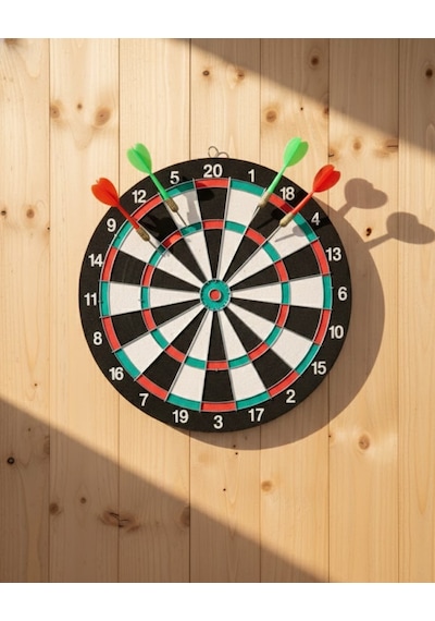 15 İnç Dart Tahtası 4 Metal Uçlu Dart Oku Dayanıklı Ahşap Gövde - Lisinya Standart