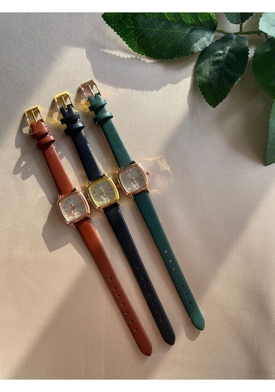 Retro Minimal Vintage Deri Kordon Kadın Kol Saati Gümüş