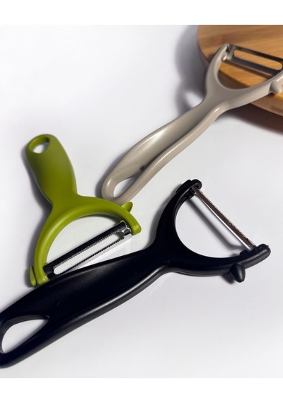 1 Adet Y Tipi Sebze Soyacağı Paslanmaz Çelik Bıçaklı Meyve Sebze Soyucu Ergonomik Saplı Patates Havuç Salatalık Soyacağı, Renk Karışık Gönderim Çok Renkli