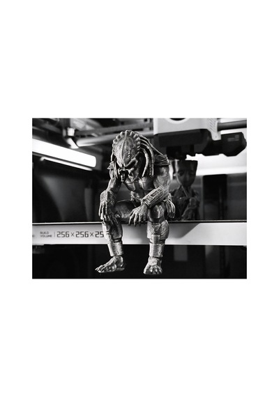 Predator Oturan Figür 10 Cm