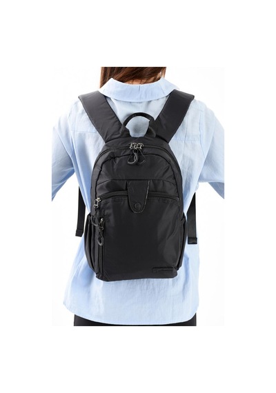 Baginn Unisex Sırt Çantası Paraşüt Kumaş Hafif Çok Cepli Yağmur İtici Kumaş 32 22 Cm 571 Collection Siyah