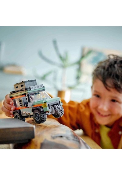 Arazi Dağ Arabası 4x4 Yapım Seti, Vinçli Ve Minifigürlü Çocuk Macera Oyuncağı Bx-316374
