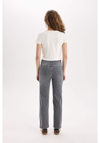 DeFacto Comfort Straight Yüksek Bel Bilek Boy Jean Yıkamalı Pantolon E3413AXNSNM36