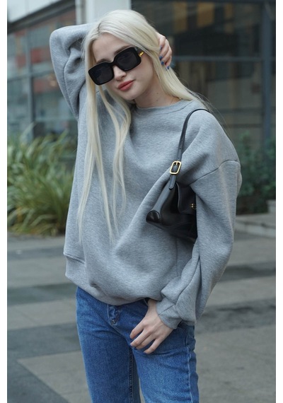 Madmext Madmext MG1559 Bisiklet Yaka Basic Kadın Sweatshirt - Gri