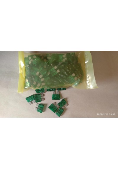 30 Amp. Bıcak Sigorta Yesil 100 Adet Paket