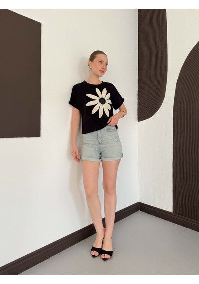 Verymoda Çiçek Detaylı Tişört D2910 Siyah