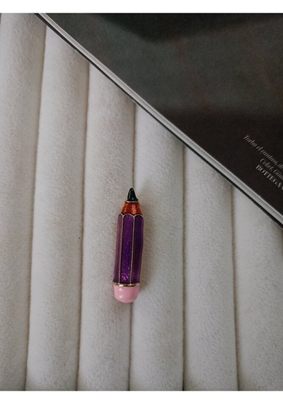 Lente Aksesuar Pembe Kurşun Kalem Broş Pembe