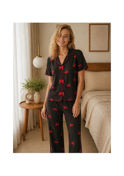 Rindahomewear Bürümcük Kumaş Fiyonklu Baby Overlok Siyah Kiraz Desenli Pijama Takım Kiraz Baskı