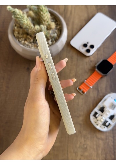 Apple iPhone 16 Pro Uyumlu Kadife Yüzeyli Magsafe Uyumlu Premium Kılıf Soocase691 Gri