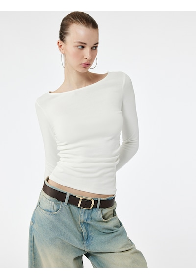 Koton Pamuklu Slim Fit Büzgülü Kayık Yaka Uzun Kollu Tişört Ekru 7wal10134ık
