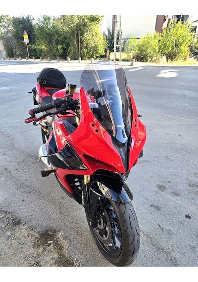 Motocam Qj Srk 25 R Ön Cam 2023-2026 Model 42cm Füme Renkli 4mm