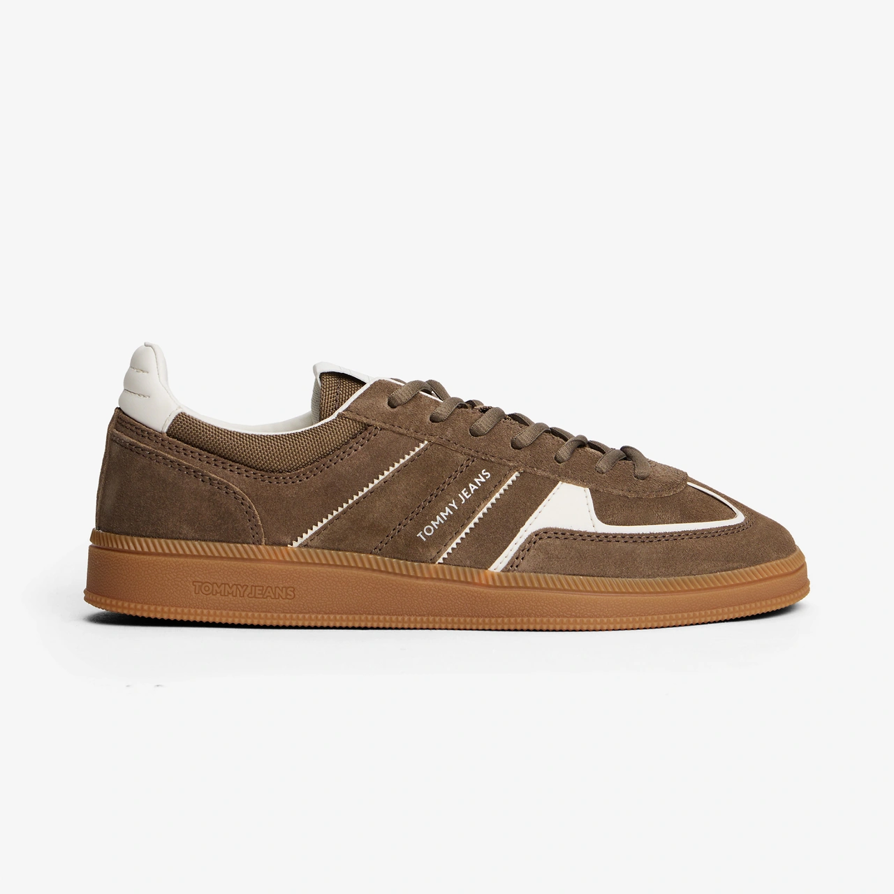 Tommy Hilfiger Kadın The Greenwich Edge Süet Kahverengi Sneaker En0en02838 Kahverengi Tommy Hilfiger Kadın The Greenwich Edge Süet Kahverengi Sneaker En0en02838 Kahverengi