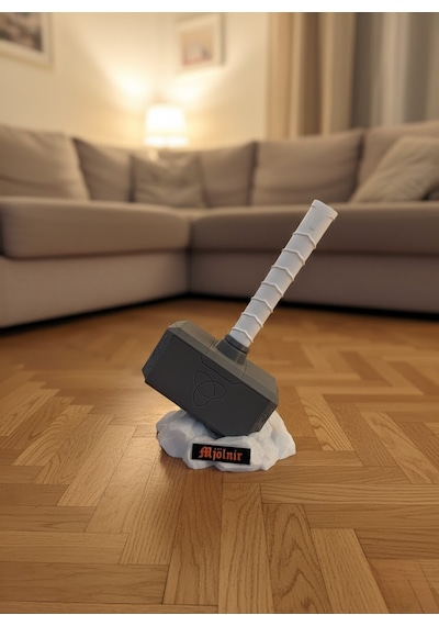 Thor Un Çekici Dekoratif Süs Güçlü Ve İkonik Tasarım 20x34 Cm
