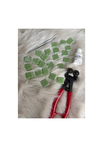 Sanatsal Mozaik Fıstık Yeşil 2,5x2,5cm Mozaik Sanatı Malzeme 100gr