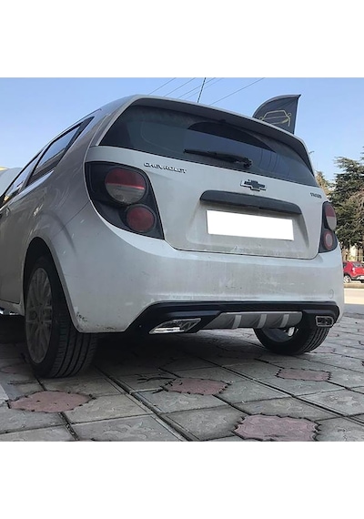 Chevrolet Aveo Hb Uyumlu Difüzör Siyah + Kare Egzoz Görünüm C Tip 2012 - 2016