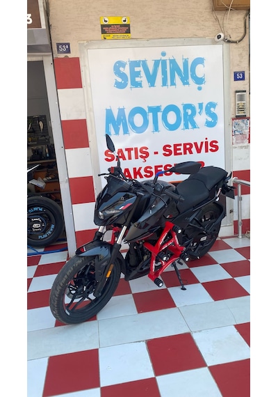 Bajaj N250 Koruma Demiri Kırmızı