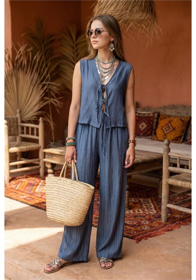 Fashion Cocktail 3 Bağlamalı Fiyonklu Çizgi Dokulu Relax Viskon Nefes Alan İnce Yazlık Tatil Yelek Pantolon Takım Mavi Fashion Cocktail 3 Bağlamalı Fiyonklu Çizgi Dokulu Relax Viskon Nefes Alan İnce Yazlık Tatil Yelek Pantolon Takım Mavi