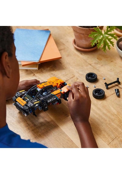 Technic Neom Mclaren Extreme E Race Car 42166 Çok Renkli