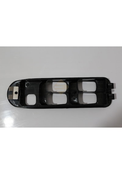 Mitsubishi Carisma Cam Açma Düğmesi Cercevesi