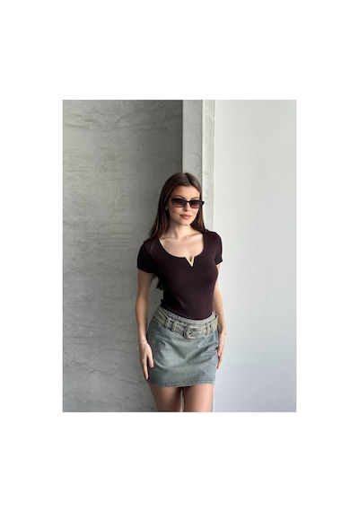 Asur Boutique Asur Butik Kadın V Demirli Esnek Kumaş Kısa Kol Body Kahverengi