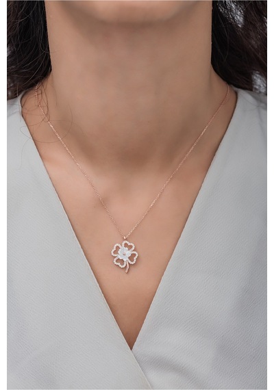 925 Ayar Gümüş Rose Yonca Model Manolya Çiçeği Kolye Rose Gold