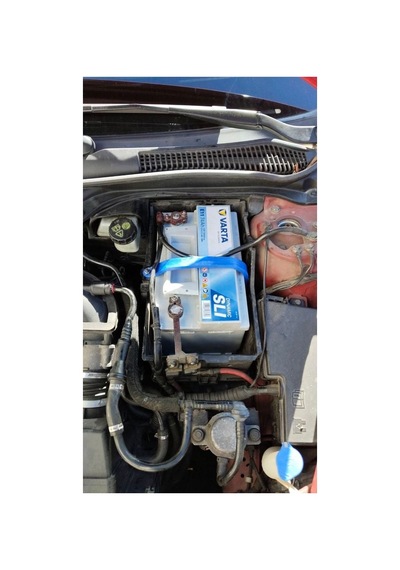 2004-2012 Volvo V50 2.4i Akü Tutma Kayışı