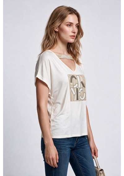 Daido Daıdo Kadın V Yaka Rahat Kesim İşlemeli Desenli Pamuk Karışımlı T-shirt Ekru