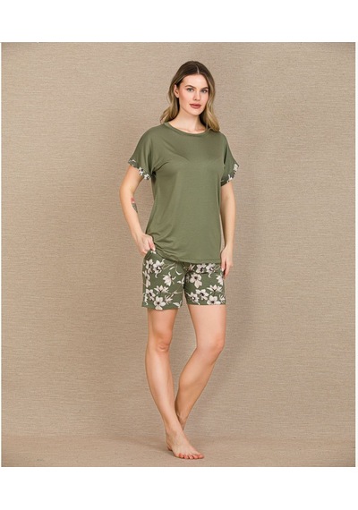 İkikareshop Şık Tasarım Çiçek Desenli Yeşil Şortlu Kısa Kol Viskon Pijama Takımı Çok Renkli
