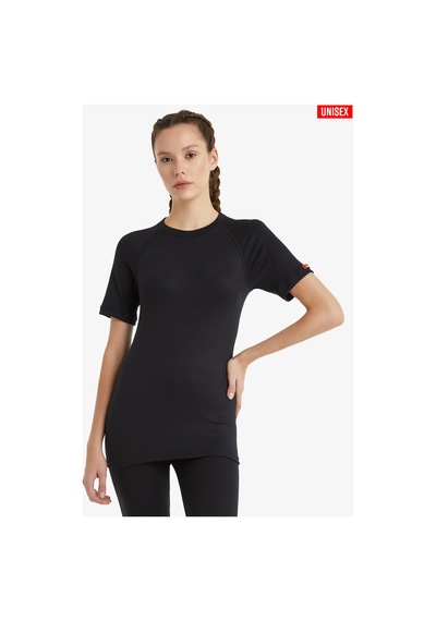 Blackspade Vücuda Oturan İçlik Unisex Termal Tişört Bisiklet Yaka, 2. Seviye Isı Koruma-9258 Siyah Blackspade Vücuda Oturan İçlik Unisex Termal Tişört Bisiklet Yaka, 2. Seviye Isı Koruma-9258 Siyah