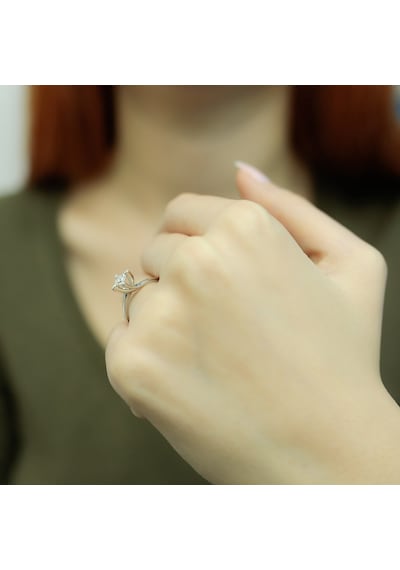 Lova 0,50 Karat Efektli Pırlanta Tektaş Yüzük - 1070096