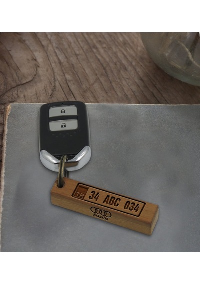 Kişiye Özel Plakalı Audi Logolu Ahşap Dikdörtgen Bar Anahtarlık M N11.12797