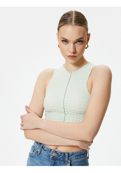 Koton Crop Atlet Halter Yaka Bürümcük Kumaş Ada Çayı 4sak10076ek Açık Yeşil