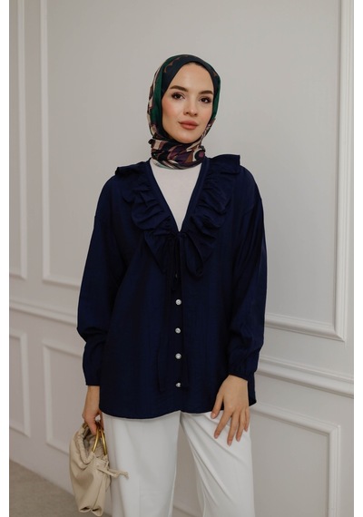 Moonsc Kadın Regular Fit V Yaka Önü Fırfır Detaylı Tesettür Lacivert Gömlek Moonsc Kadın Regular Fit V Yaka Önü Fırfır Detaylı Tesettür Lacivert Gömlek