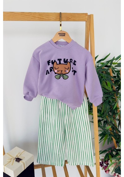 Miniğimin Cicileri Future Artist Baskılı Sweatshirt Ve Yeşil Çizgili Kız Çocuk Pantolon Takım - Lila Miniğimin Cicileri Future Artist Baskılı Sweatshirt Ve Yeşil Çizgili Kız Çocuk Pantolon Takım - Lila