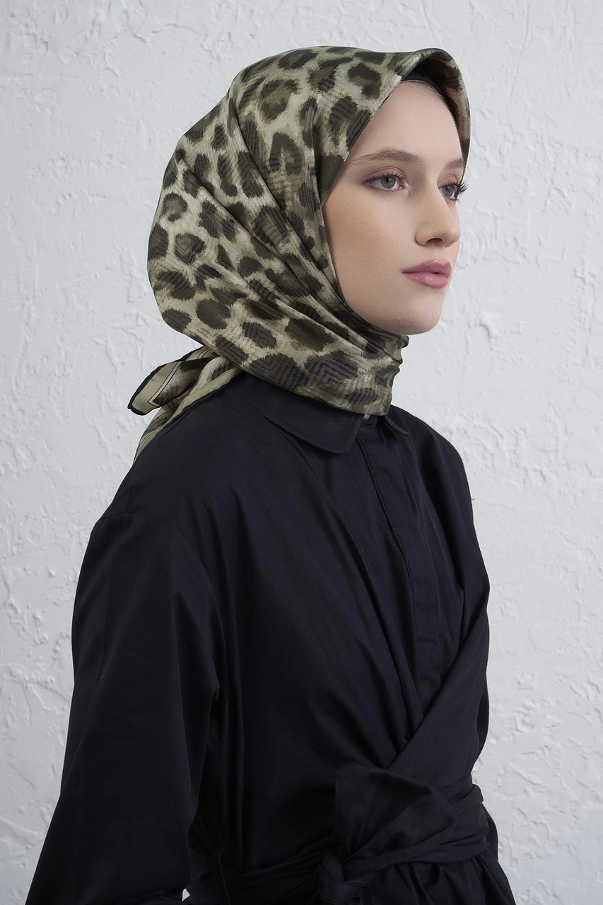 Armine Saf İpek Sura Eşarp 9425d 32 Haki
