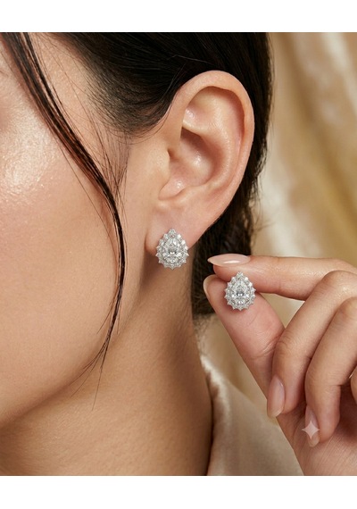 Kadın Damla Moissanite Taş Tasarım Gümüş Küpe
