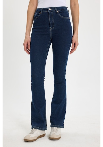 Tudors Kadın Regular Fit Klasik Kesim Pamuklu Likralı İspanyol Paça Lacivert Jean Kot Pantolon-50788