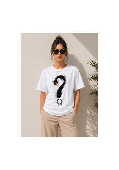 Butik İstanbul Kuğu Figürlü Soru İşareti Baskılı Tişört Kısa Kol T-shirt - Beyaz Butik İstanbul Kuğu Figürlü Soru İşareti Baskılı Tişört Kısa Kol T-shirt - Beyaz