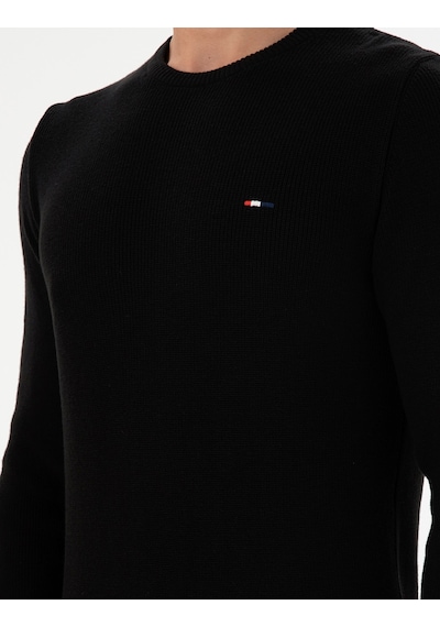 U.S. Polo Assn. Erkek Slim Fit Bisiklet Yaka Siyah Basic Kazak 50298282-VR046 U.S. Polo Assn. Erkek Slim Fit Bisiklet Yaka Siyah Basic Kazak 50298282-VR046
