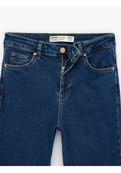 Koton Normal Bel Cepli Düğmeli İspanyol Paça Denim Pantolon - Flare Jeans Koyu İndigo 6sal40140md İndigo Koton Normal Bel Cepli Düğmeli İspanyol Paça Denim Pantolon - Flare Jeans Koyu İndigo 6sal40140md İndigo