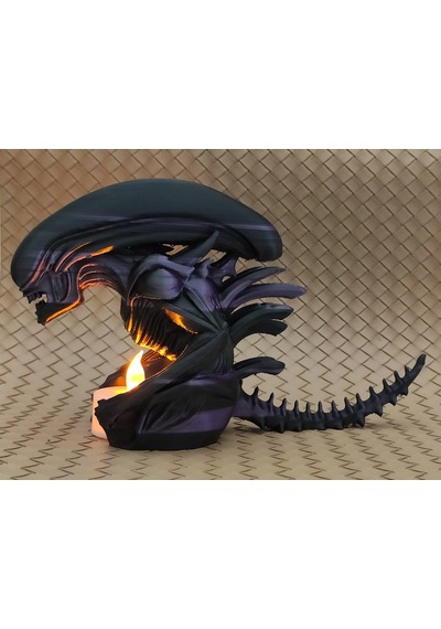 Alien Xenomorph Tasarımlı Dekoratif Led Mum Mumluğu - Bilim Kurgu Hediyelik