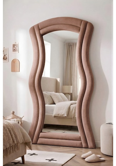 Lusso Pembe Renk Kumaş Kaplamalı Dalgalı Kavisli Ayaklı Boy Aynası 182x87 Cm
