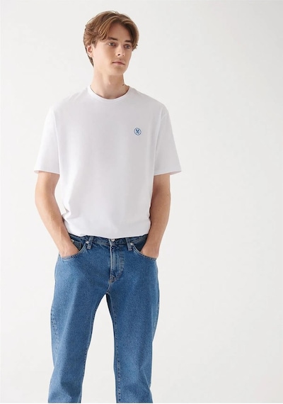 Mavi Logo Nakışlı Beyaz Tişört Loose Fit / Bol Rahat Kesim 067074-620 Beyaz