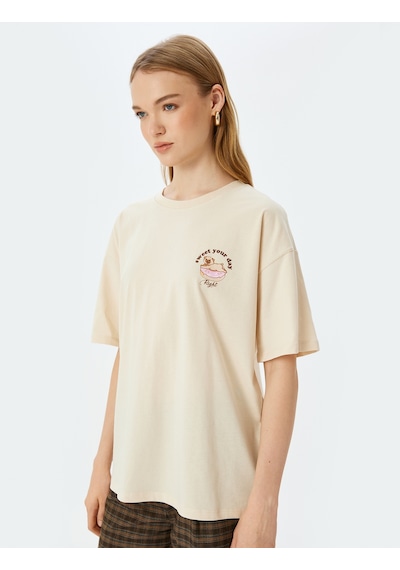 Koton Bisiklet Yaka Slogan Baskılı Oversize Kısa Kollu Pamuklu Tişört Bej 5sal10173ık Ekru