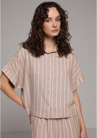 Colin's Colins Fashion Fit Shirt Neck Çizgili Kadın Açik Kahverengi Kısa Kol Gömlek Cl1080406 Q1.v2 Lbr Colin's Colins Fashion Fit Shirt Neck Çizgili Kadın Açik Kahverengi Kısa Kol Gömlek Cl1080406 Q1.v2 Lbr