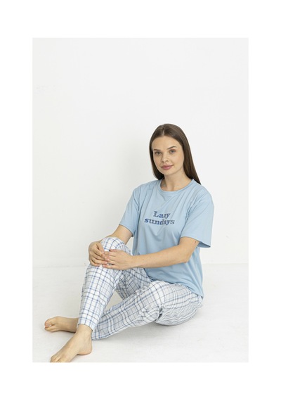 Estiva Kadın Kareli Alt Desenli Mavi Penye Lycra Kısa Kollu Pijama Takımı Çok renkli Estiva Kadın Kareli Alt Desenli Mavi Penye Lycra Kısa Kollu Pijama Takımı Çok renkli