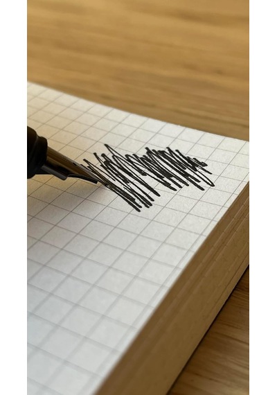 Özel Tasarım Kraft Kapaklı A4 Defter - 180 Derece Açılabilir, Sırtı Dikişli,%100 El İşçiliği, Ofis, Okul, Günlük Kullanım İçin İdeal Defter Kareli