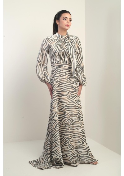 By Saygı Kadın Fular Detaylı Astarlı Zebra Desenli Saten Uzun Elbise-41147 Bej