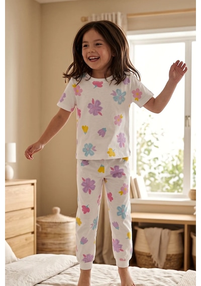 Zuzunga Pastel Renkli Çiçek Desenli Beyaz Kız Çocuk Pamuk Pijama Takımı Zuzunga Pastel Renkli Çiçek Desenli Beyaz Kız Çocuk Pamuk Pijama Takımı