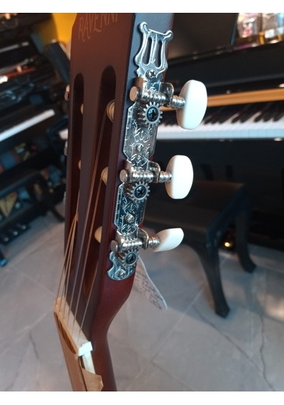 Ravenni Rcg-120 4/4 Klasik Gitar Tam Boy Kesik Kasa Kılıf+penaseti+kapo Hediyeli Kahverengi